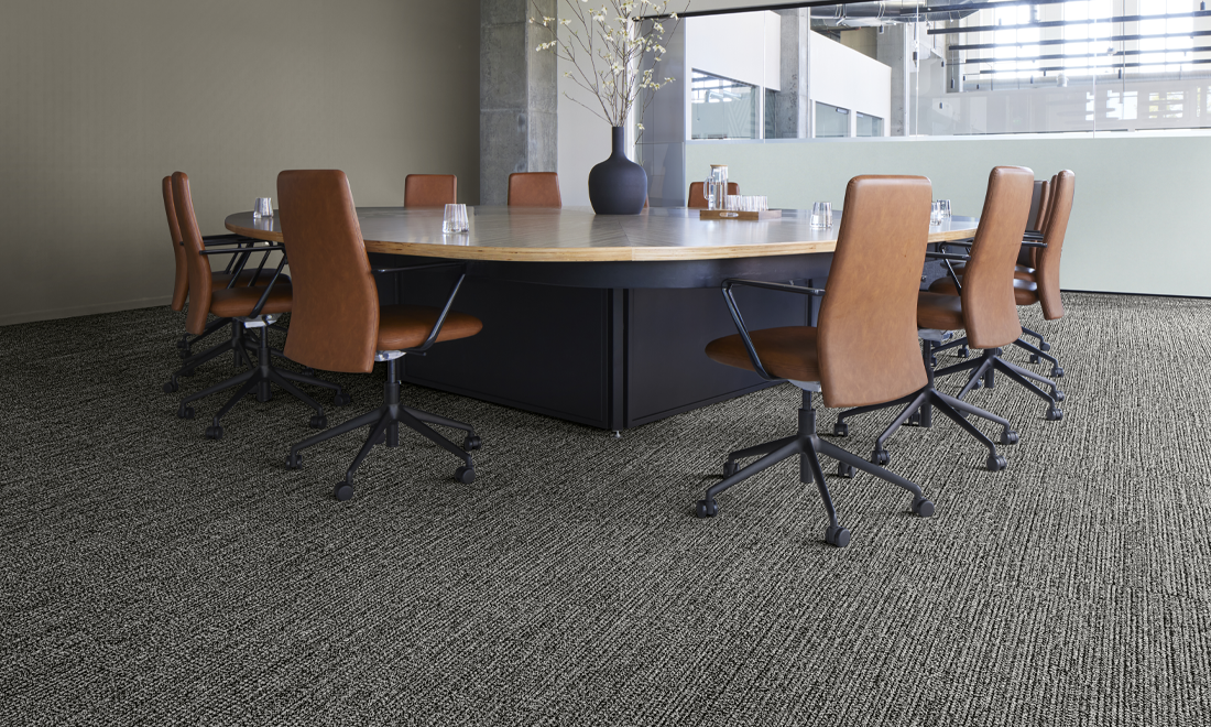 Alfombras modulares para oficinas modernas: flexibilidad, diseño y sostenibilidad